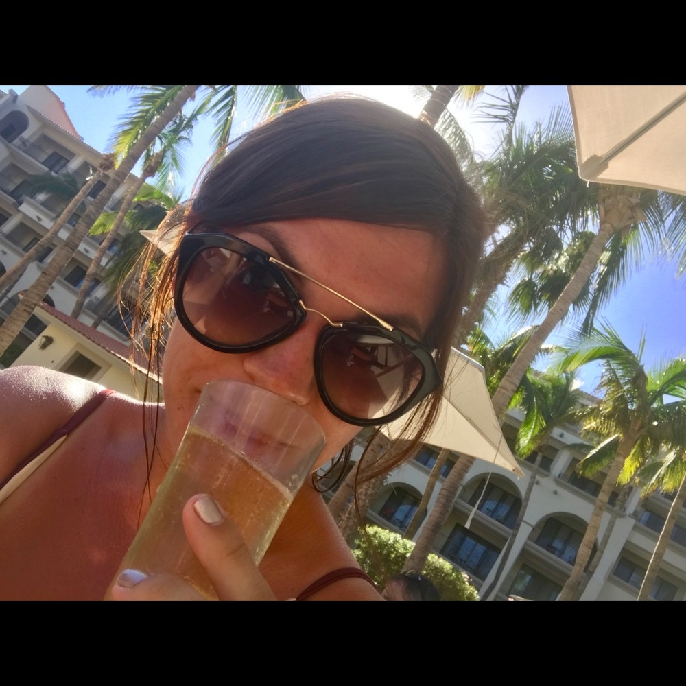 Meet your Posher, Courtney